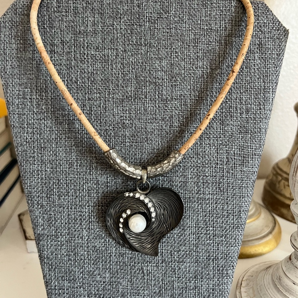 Cork cord necklace with large heat pendant necklace